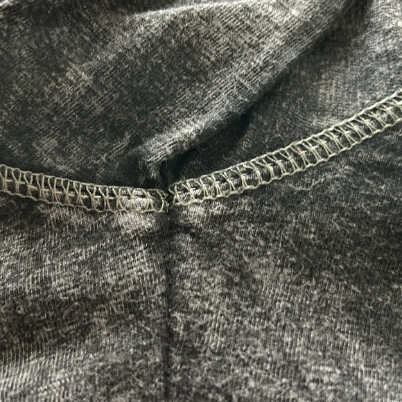 Chevignon - Picture 7 of 8